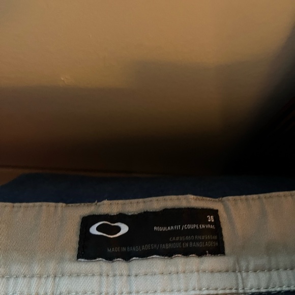 Men’s cargo shorts - Picture 2 of 2